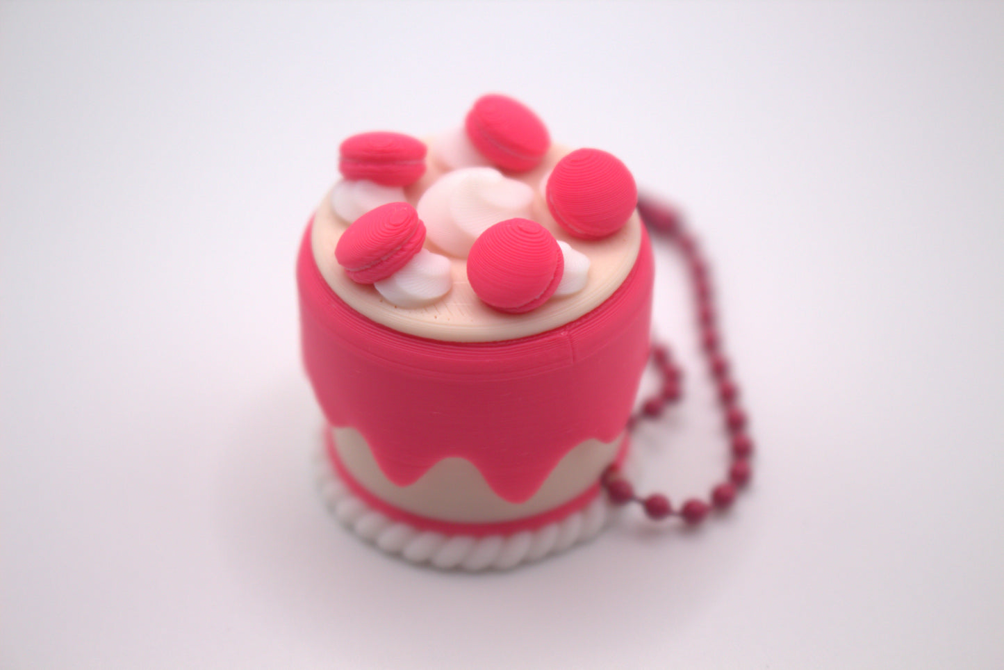 Mini Cake Clicker Keychain – Pink Macaron Design